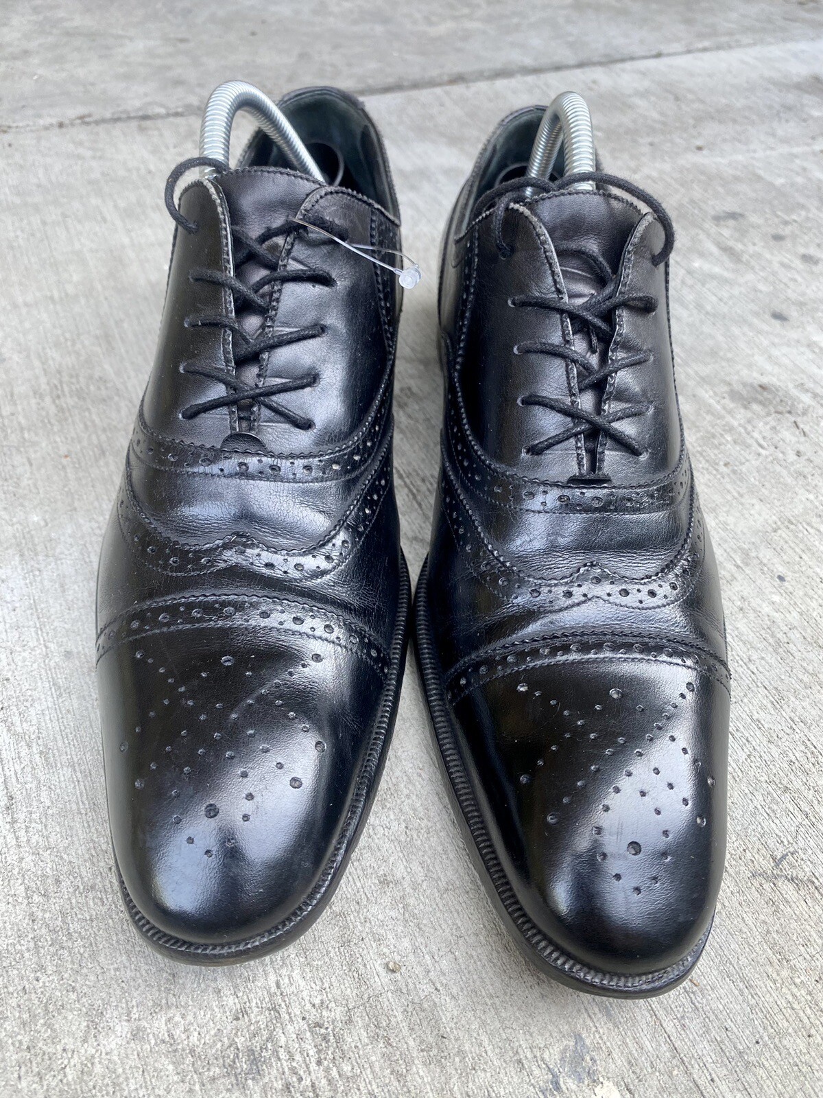 Scarpe eleganti Yves Saint Laurent in pelle nera Wingtip Oxford 8