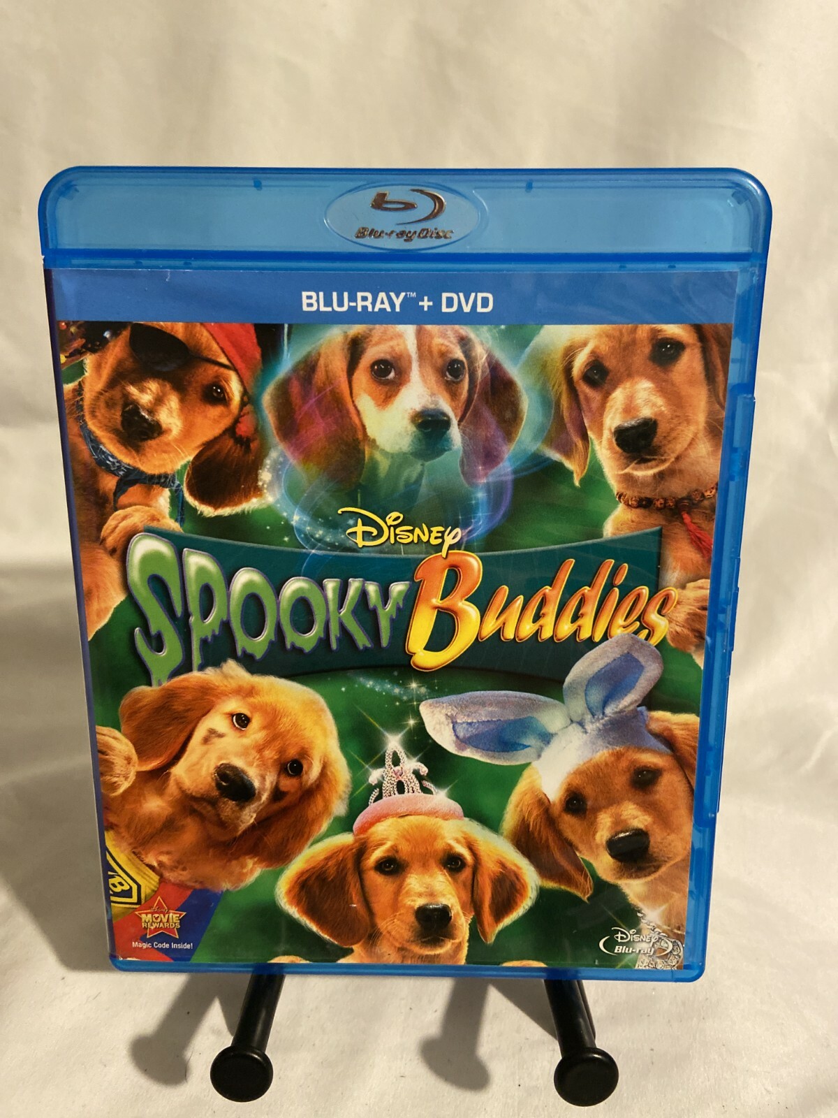 Spooky Buddies Blu-ray + DVD Liliana Mumy, Skyler Gisondo, Field Cate ...