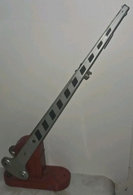 LIONEL  # 152 O GAUGE Automatic Crossing Gate AS SHOWN UNTESTED 
