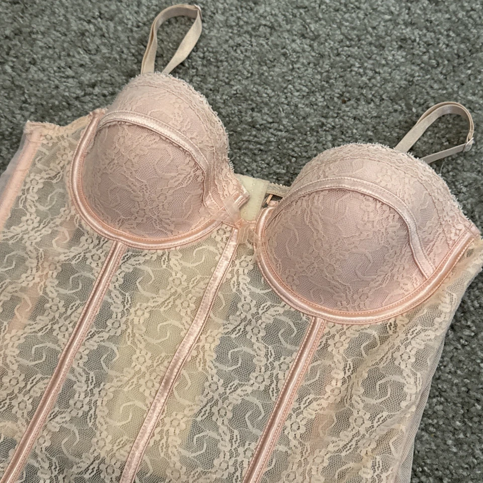 Ambrielle Bra Corset Top Light Pink Lace Y2K VTG Size Medium - Image 3 of 4