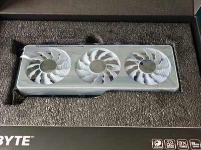 Gigabyte GeForce RTX 3070 Vision OC (Weiss / White)   Wie neu   OVP