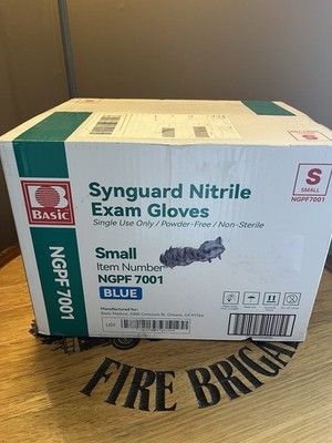 Synguard Nitrile Exam Gloves NGPF-7001 Case of 10 Boxes 1000-Piece Size Small