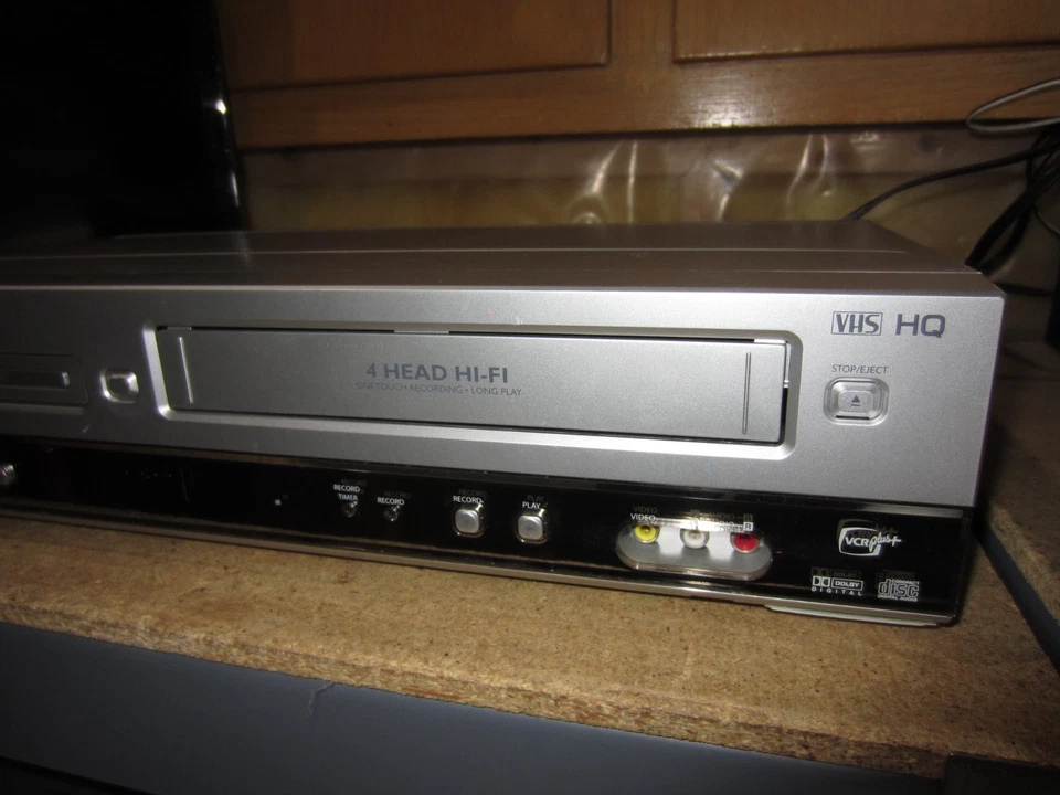 Philips DVD750 VR DVD VCR VHS Combo Recorder Player No Remote Tested - Image 2 of 4