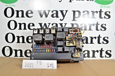 Módulo de unidad de caja de fusibles de control de carrocería 284B7CA000 Nissan Quest 2003-2004 OEM 20J2 101