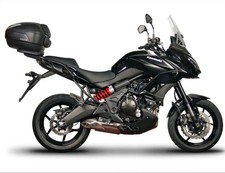 Zestaw mocujący Shad Topbox pasujący do motocykla Kawasaki Versys 650 2015 do 2025 roku.