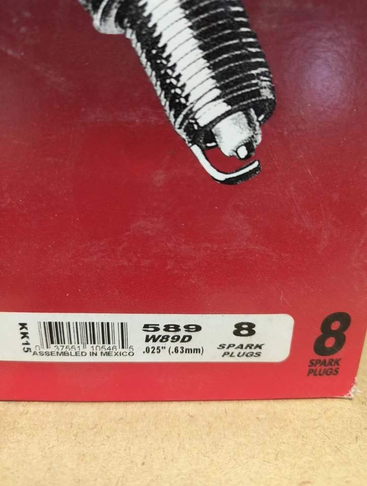 8 PACK CHAMPION  589 SPARK PLUGS W89D  Foto 2 de 2
