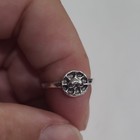 Silver Tone Stainless Steel Round Floral Clover Band Ring Size 5 No Stone — photo 3