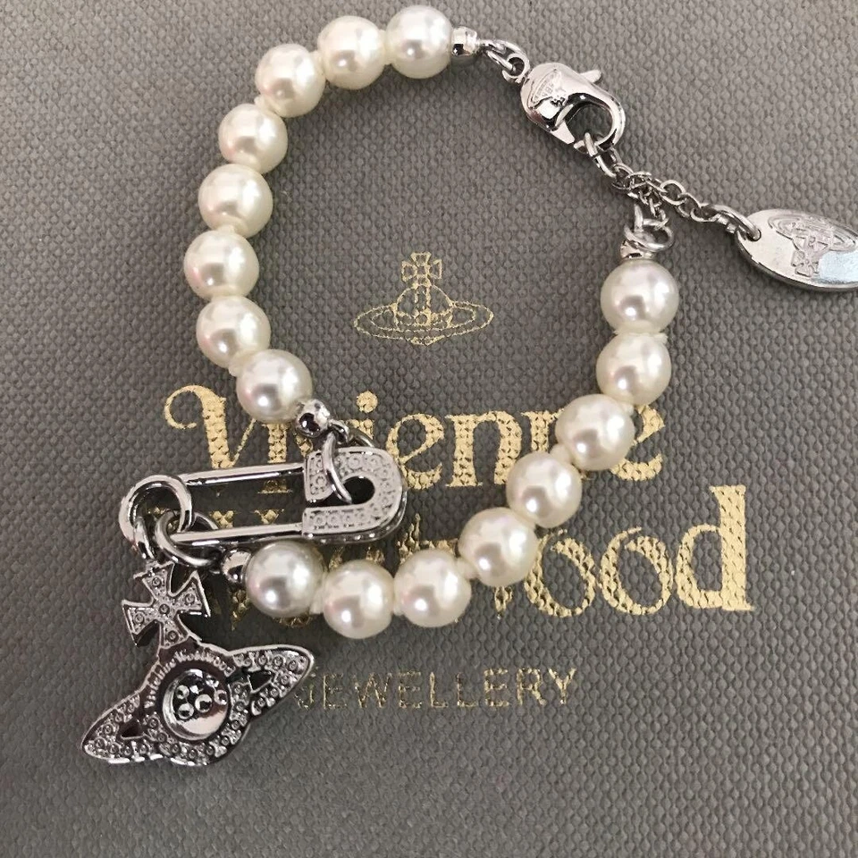 Pulsera Vivienne Westwood Perla Blanca Pin de Seguridad Clip Dije Plata Foto 3 de 4