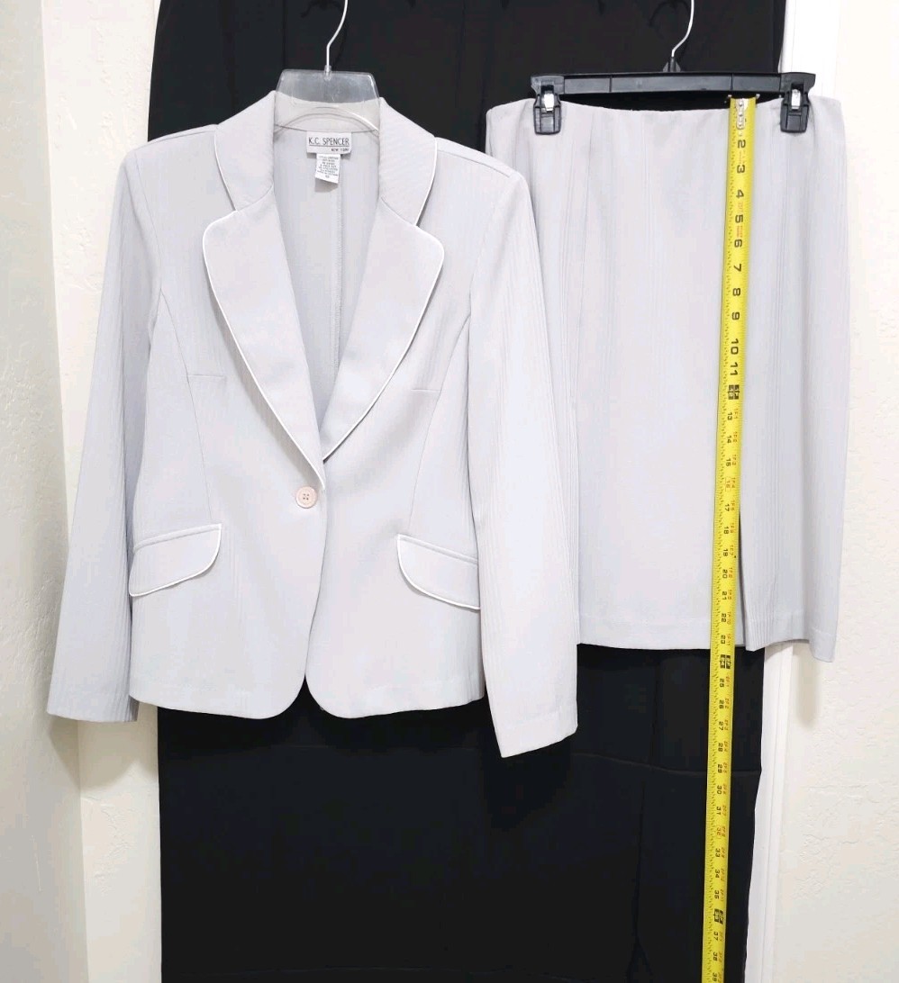 VTG KC Spencer 2pc Suit SET Pleated Skirt & Jacket 10 Medium Lt Gray Pinstriped