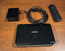 Miroir Smart HD Mini Projector Model M300A comes complete with remote
