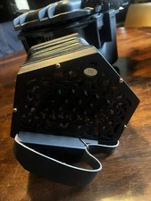 Concertina Connection 30 Button C/G Minstrel Concertina. Made In USA  Excellent