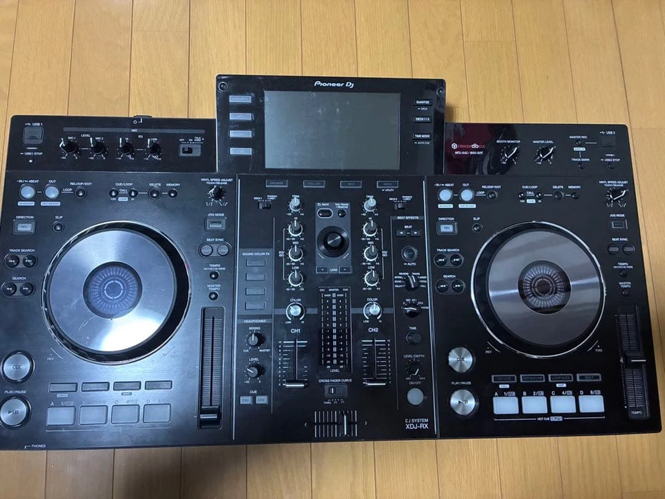 Pioneer XDJ-RX Professional Digital All-In-One DJ Controller System Tested work - Image 2 of 4