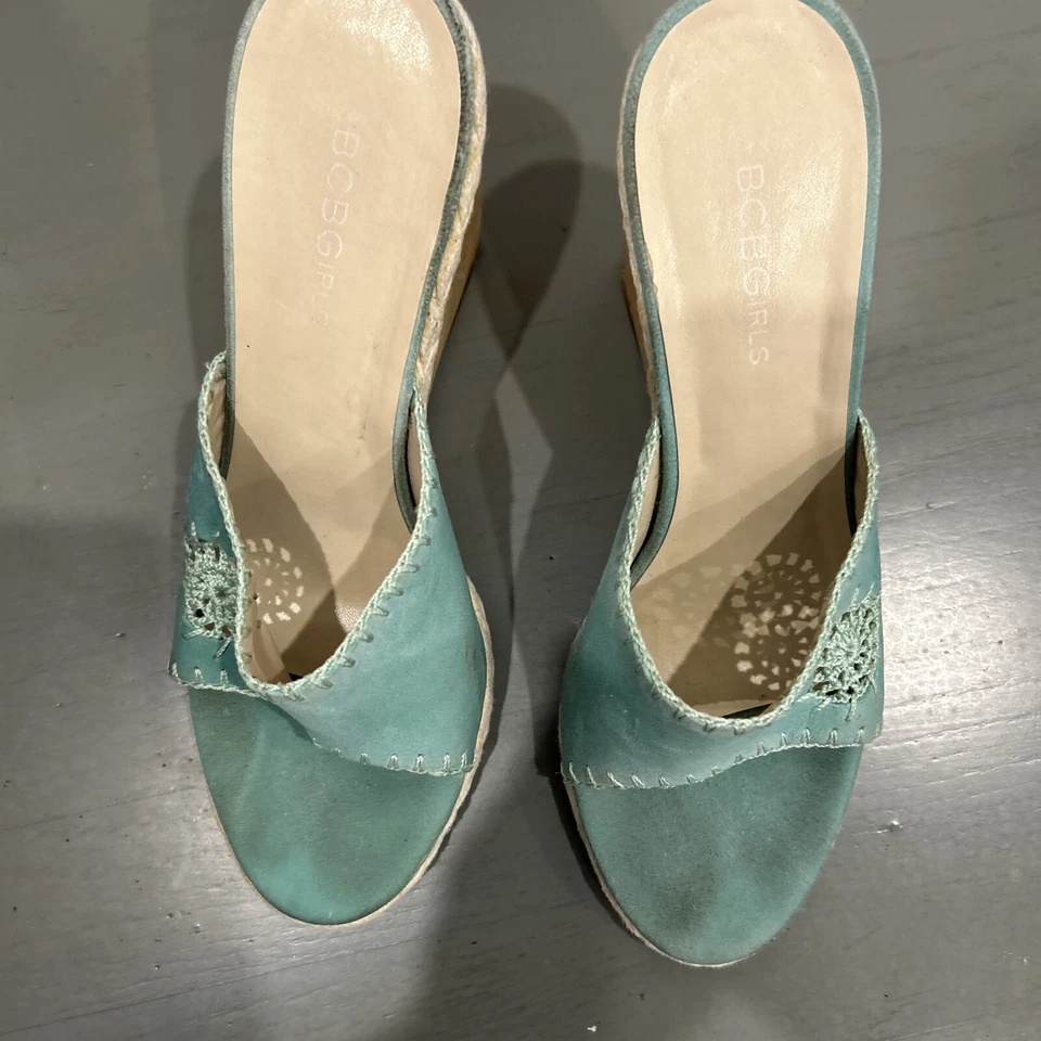BCBGirls бирюзовый крючком клинья платформы каблуки замши дерева Бразилии почти не носили - Изображение 2 из 4