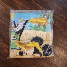 NWT Vintage Disney Store Disney Family Vacation 30x60 Beach Towel