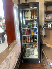 Interlevin Upright Flat Glass Door Display Fridge, 5 Shelves