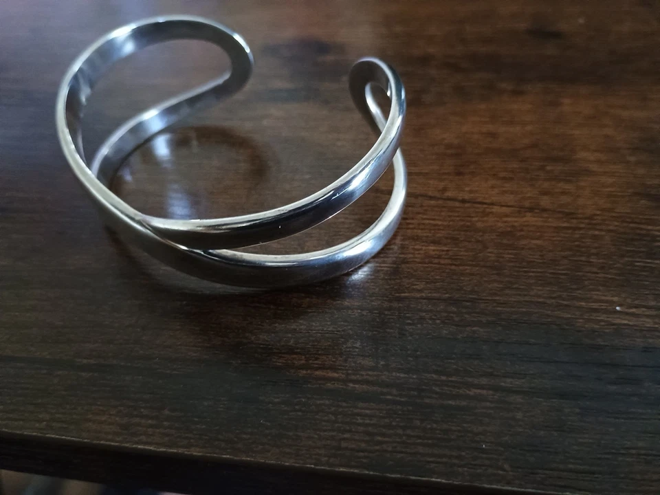 RARE RETIRED James Avery Crossover X Cuff Bracelet Sterling Silver 7.25" Around - Image 4 of 4