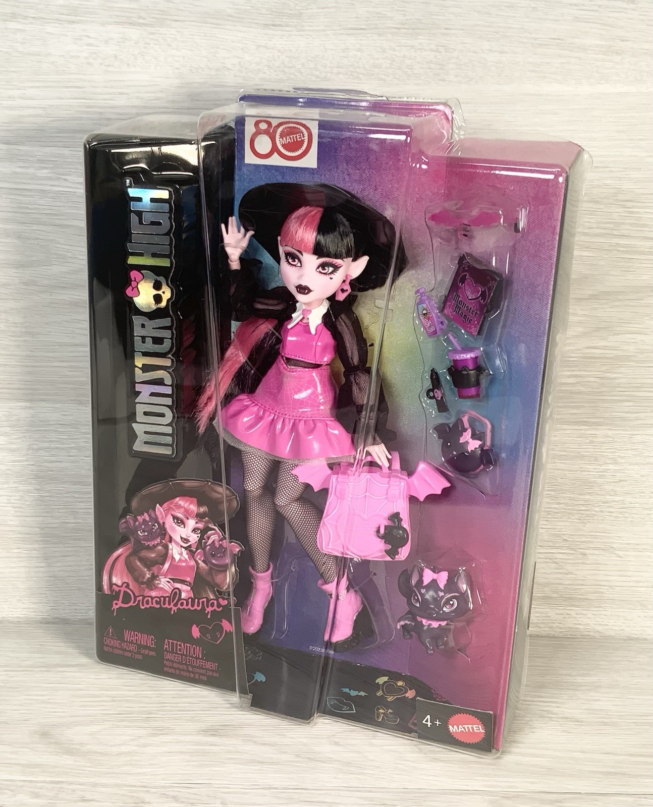 Monster High Draculaura Doll with Pet Bat Cat Count Fabulous & Accessories