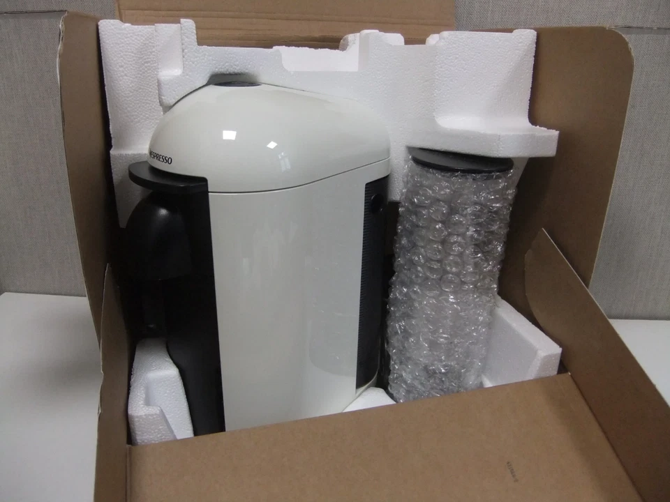 Nespresso VERTUO Plus, Kaffeekapselmaschine