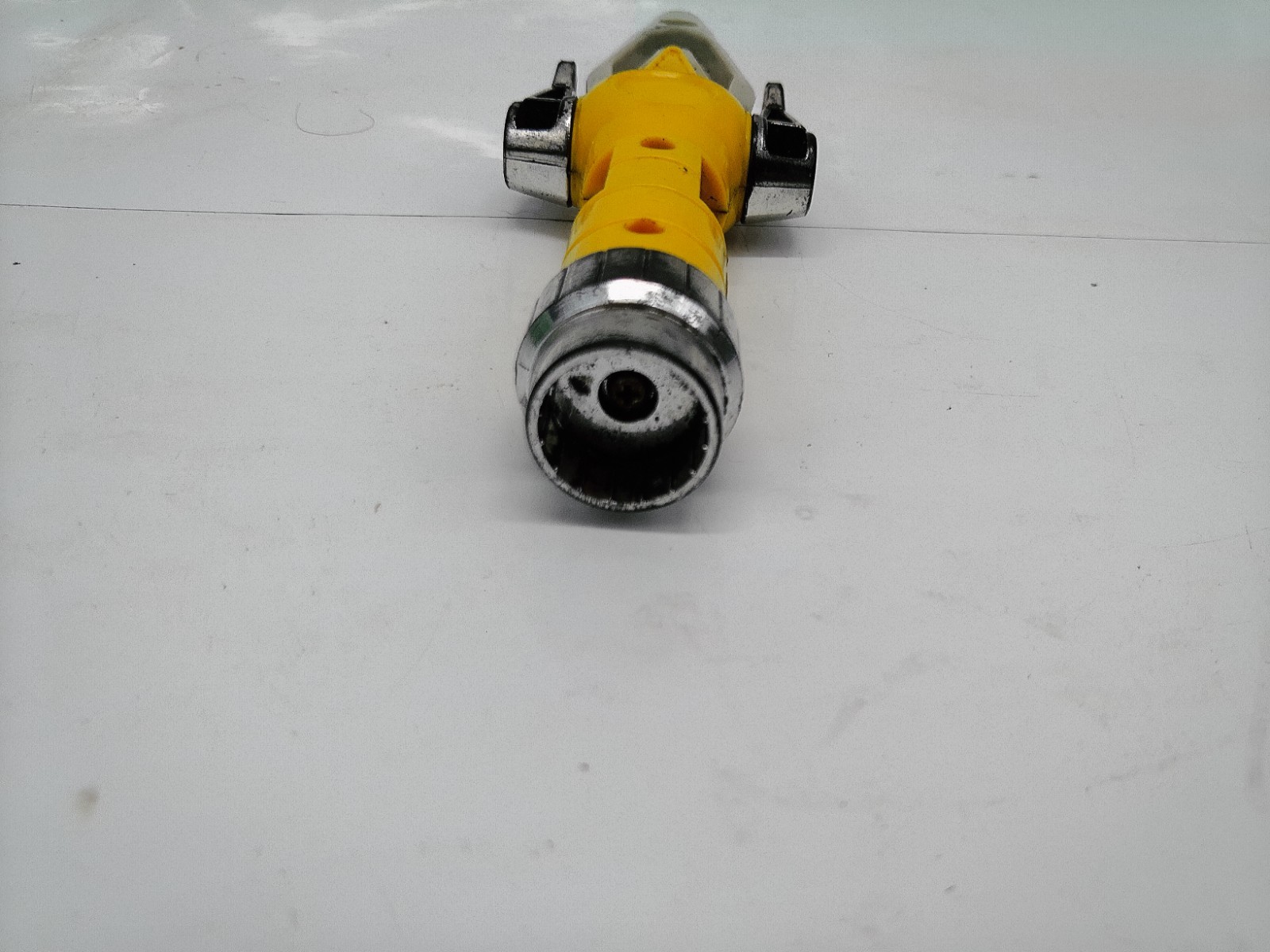 Vintage Mighty Morphin Power Ranger Yellow Dagger image 3