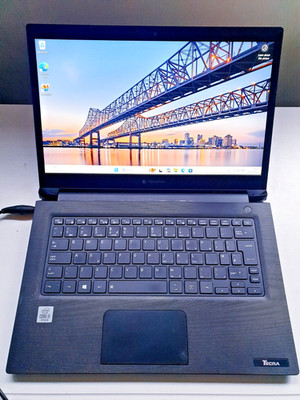 Toshiba Dynabook Tecra A40-G-138 / Touchscreen / 14''FHD / i5 10. Gen / 8GB / 256GB