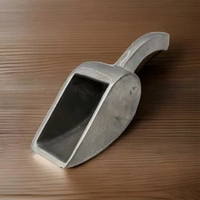 Vintage ALUMINUM SCOOP Ice Seed Candy Feed Flour 8" Full Length 