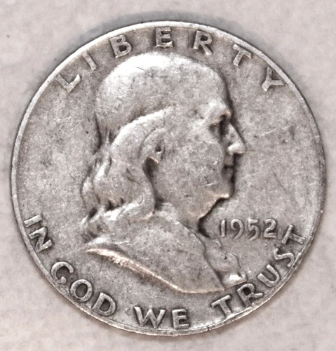 1952-D Franklin Half Dollar - 90% Silver - Circulated - Very Fine - #2295EB