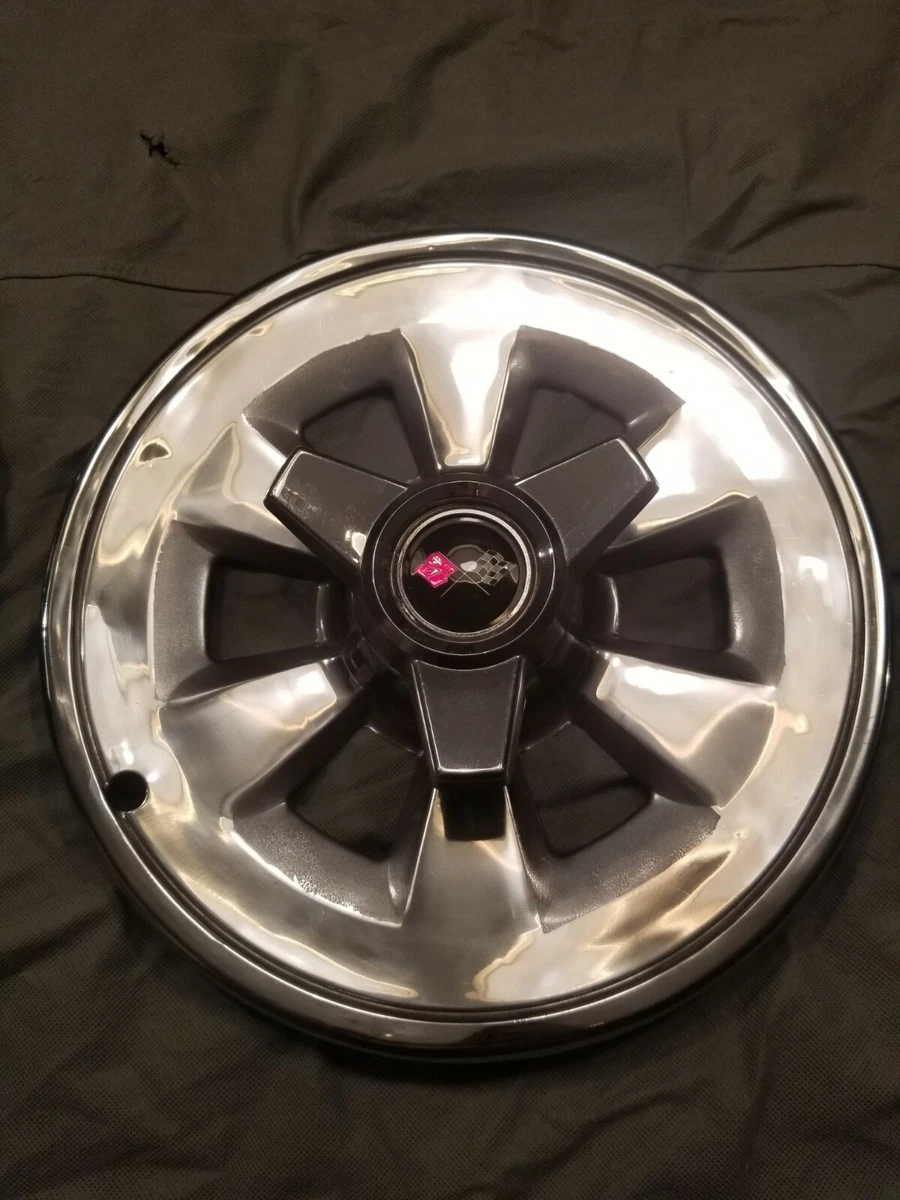1965 corvette deals hubcaps
