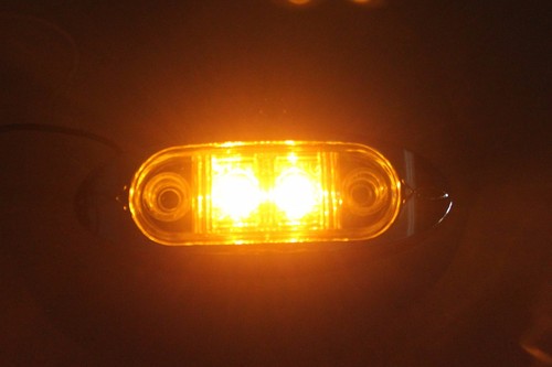 8 NEW LED OBLONG OVAL AMBER CLEARANCE / SIDE MARKER TRUCK TRAILER LIGHT - Picture 3 of 9