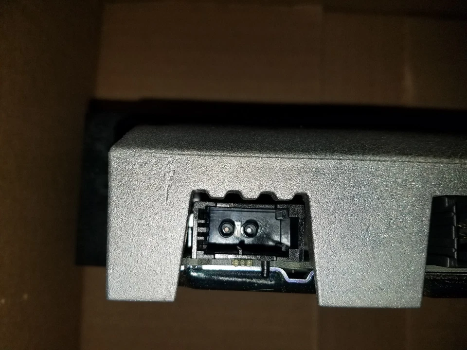 2006 TO 2009 AUDI A6 QUATTRO S6 BOSE RADIO AMPLIFIER AMP 4F0 035 223 A OEM - Image 4 of 4