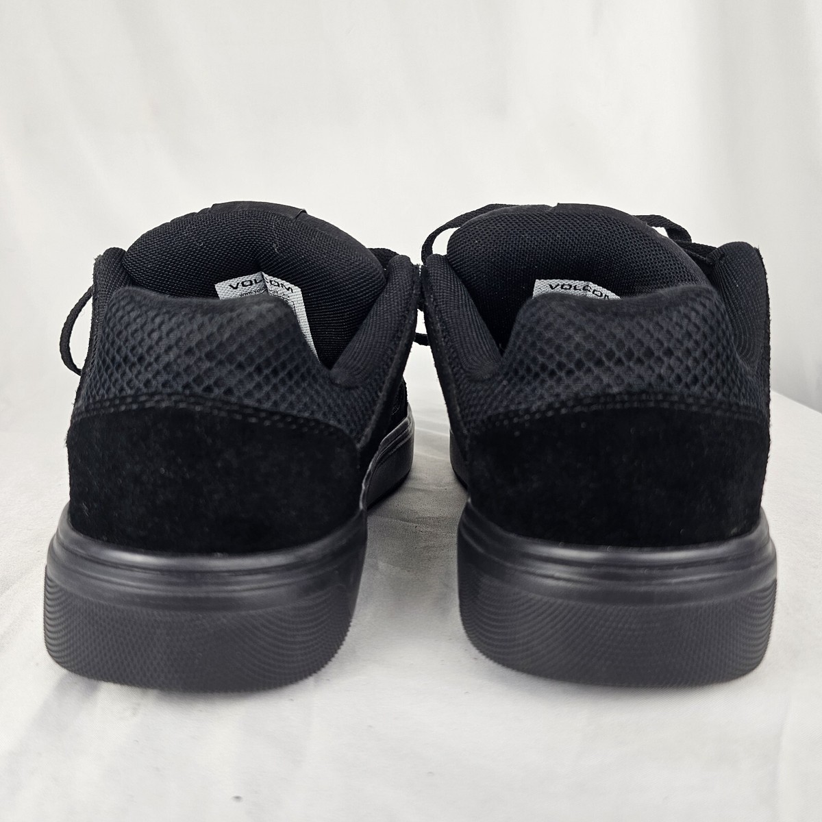 Volcom Evolve Workwear Composite Toe Low Top Skater Shoes Volcom Evolve Workwear Composite Toe Low Top Skater Shoes