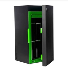 Xbox Series X Replica Mini Fridge