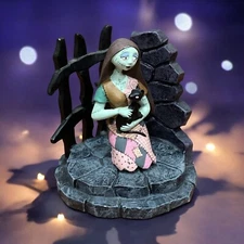 Sally & Black Cat The Nightmare Before Christmas Resin Figure Jun Planning