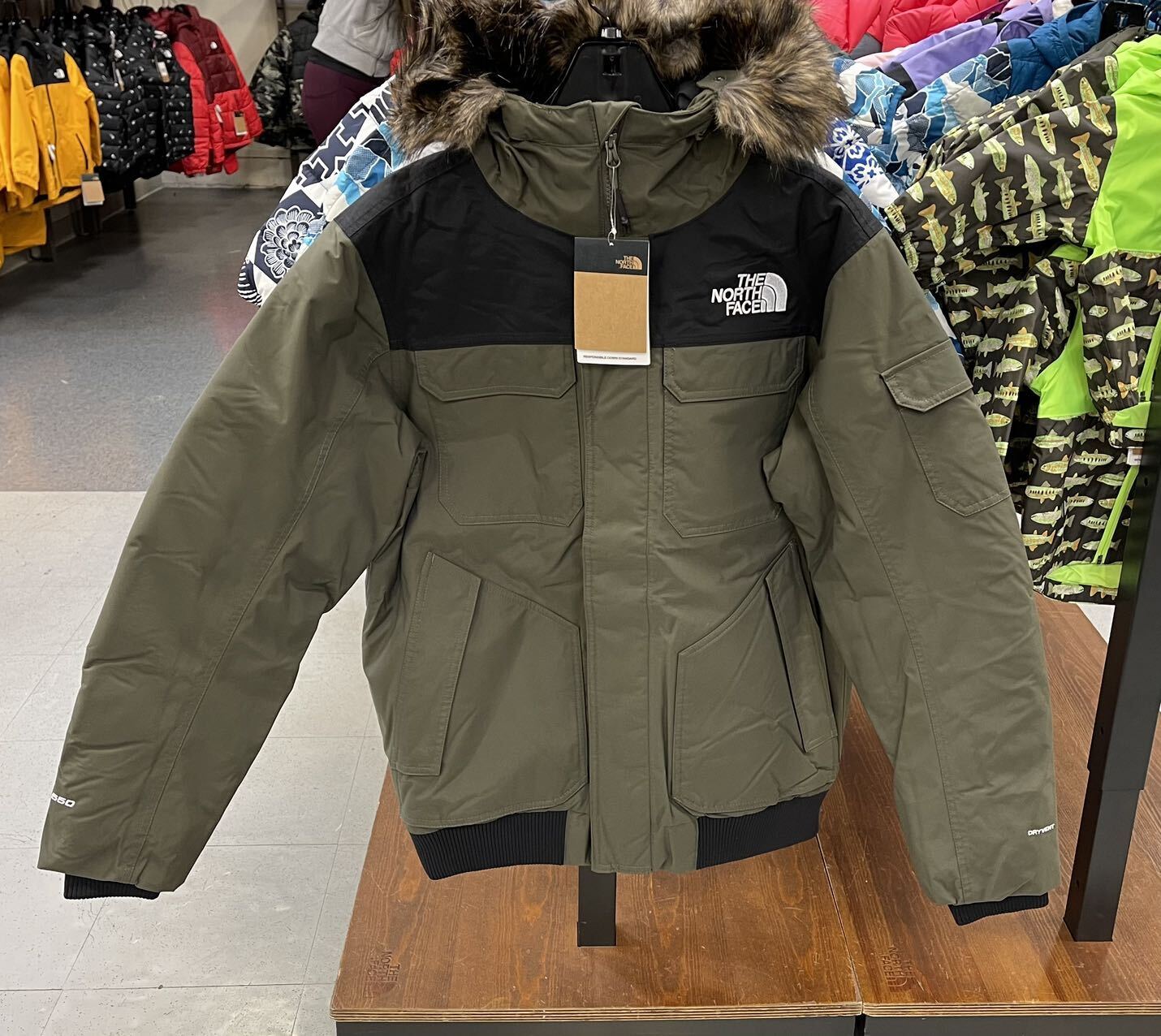 The North Face Men's Gotham iii 550 down Jacket hooded -NEW TAUPE