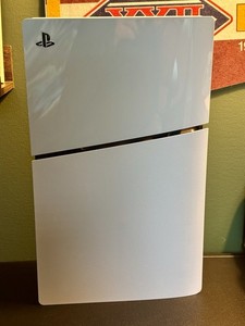 Sony PlayStation 5 - 4K Blu-Ray Disc Edition - biała konsola z 2 kontrolerami 