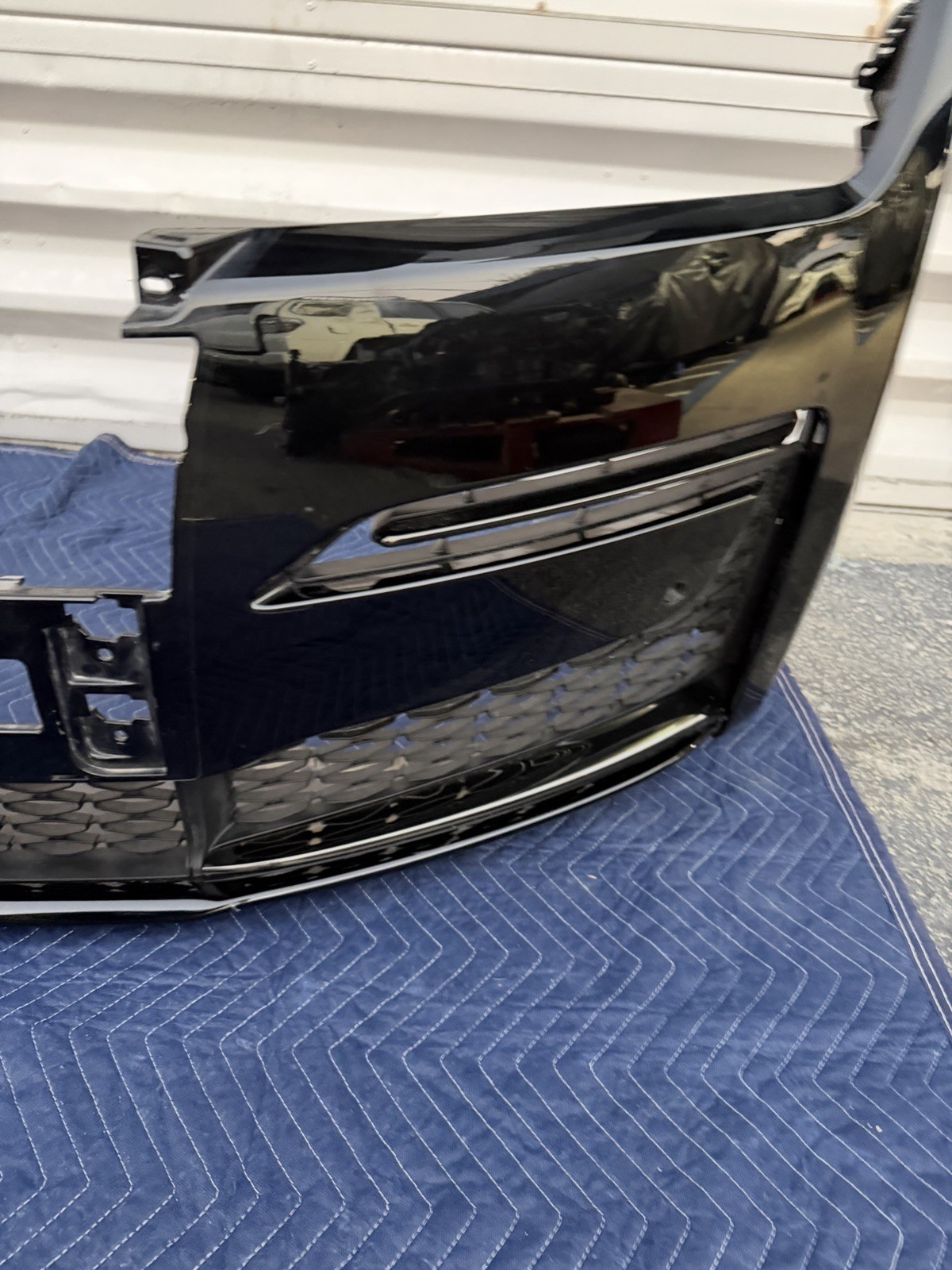 MINT ! 2020 2021 2022 2023 ROLLS ROYCE GHOST FRONT BUMPER 51115A13478 OEM BLACK