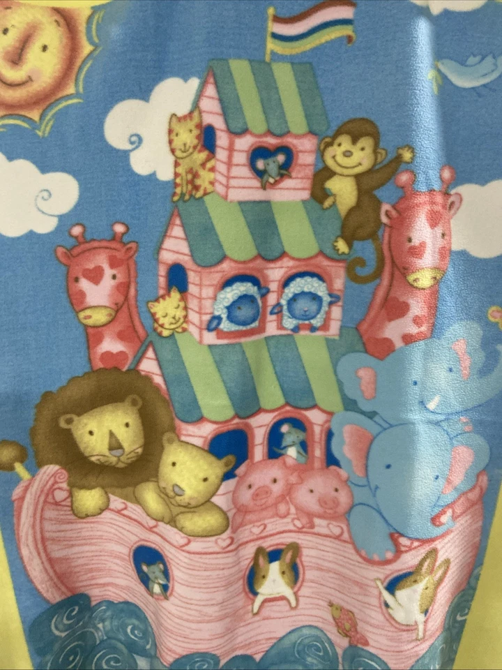 Manta de bebé con volantes amarilla dibujos animados Arca de Noé tiro animales de guardería Foto 2 de 4