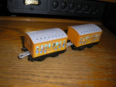 NICE 2013 Mattel Plastic Annie & Clarabel Passenger Brown Coaches Free SHIPPING