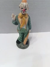 VINTAGE ARTMARK PORCELAIN CLOWN FIGURINE MADE IN TAIWAN
