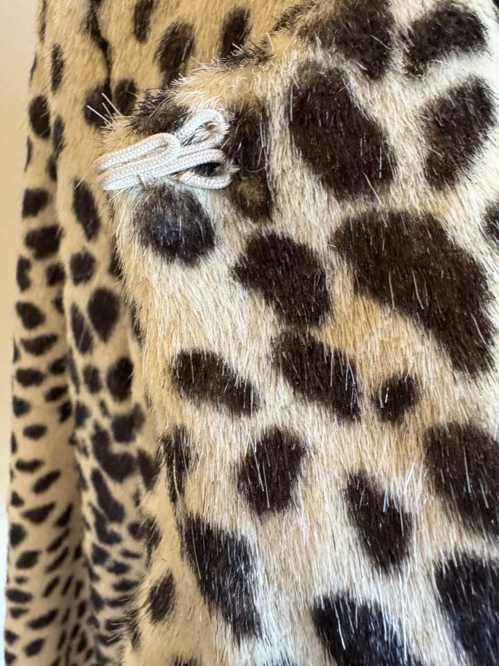 faux fur coat Sz Med Black And White new — 第 3/4 张图片