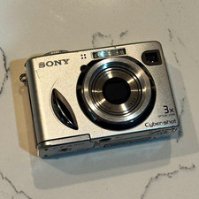 Sony Cybershot DSC-W1 5.0MP Silver Camera 3x Optical Zoom VINTAGE DIGICAM