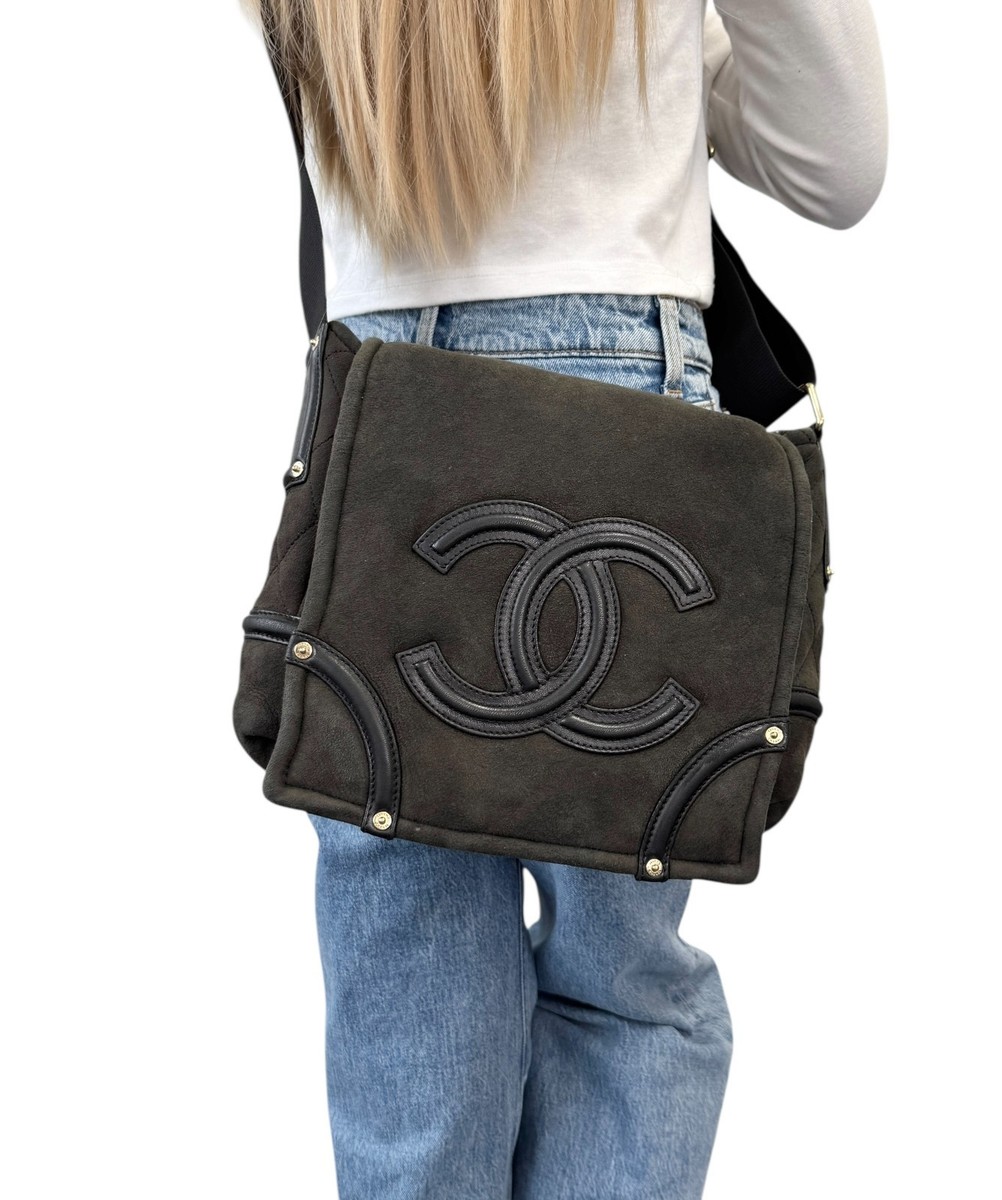 CHANEL Vintage 2006 CC Logo Shearling Messenger Crossbody Bag