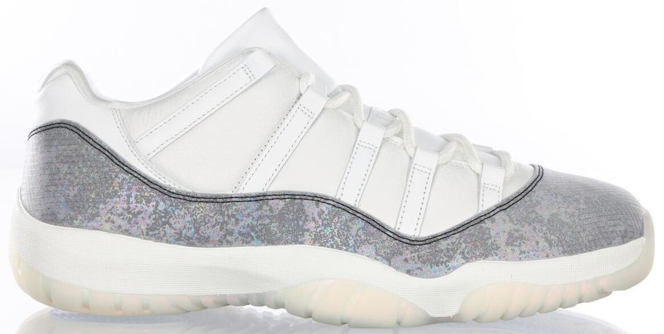 【本物保証 /関税・送料無料】Nike WMNS Air Jordan 11 Size 11W - Air Jordan 11 Retro Low Legend Pink White Leather
