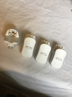 Lot Of 4 PLUG IN AIR FRESHENERS - 3 Glade And 1 Air Wick 3 W/ADJUSTABLE DIFFUSER