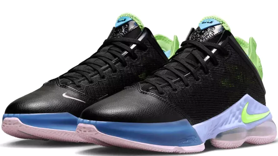 Lebron james cheap ghost shoes