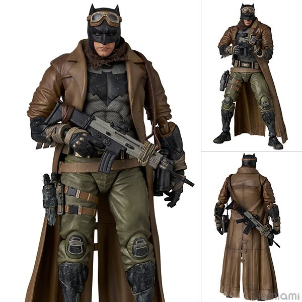 MAFEX KNIGHTMARE BATMAN アクションフィギュア mafex-knightmare-batman-zack-