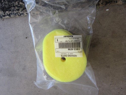 New OEM Kawasaki air filter Part# 11013-0796, quantity 2, fits 2021-2023 KLX140 - Bild 2 von 2