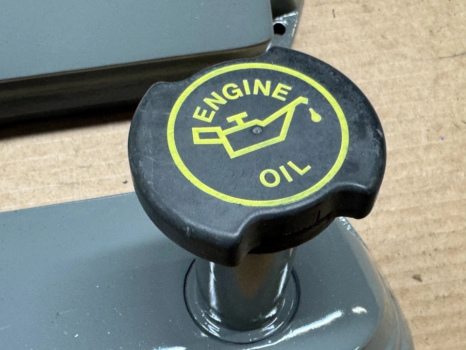 Cubiertas de válvula de aluminio de fábrica para Ford Mustang 87-93 con tapa de aceite y deflector Cobra OEM Foto 2 de 4