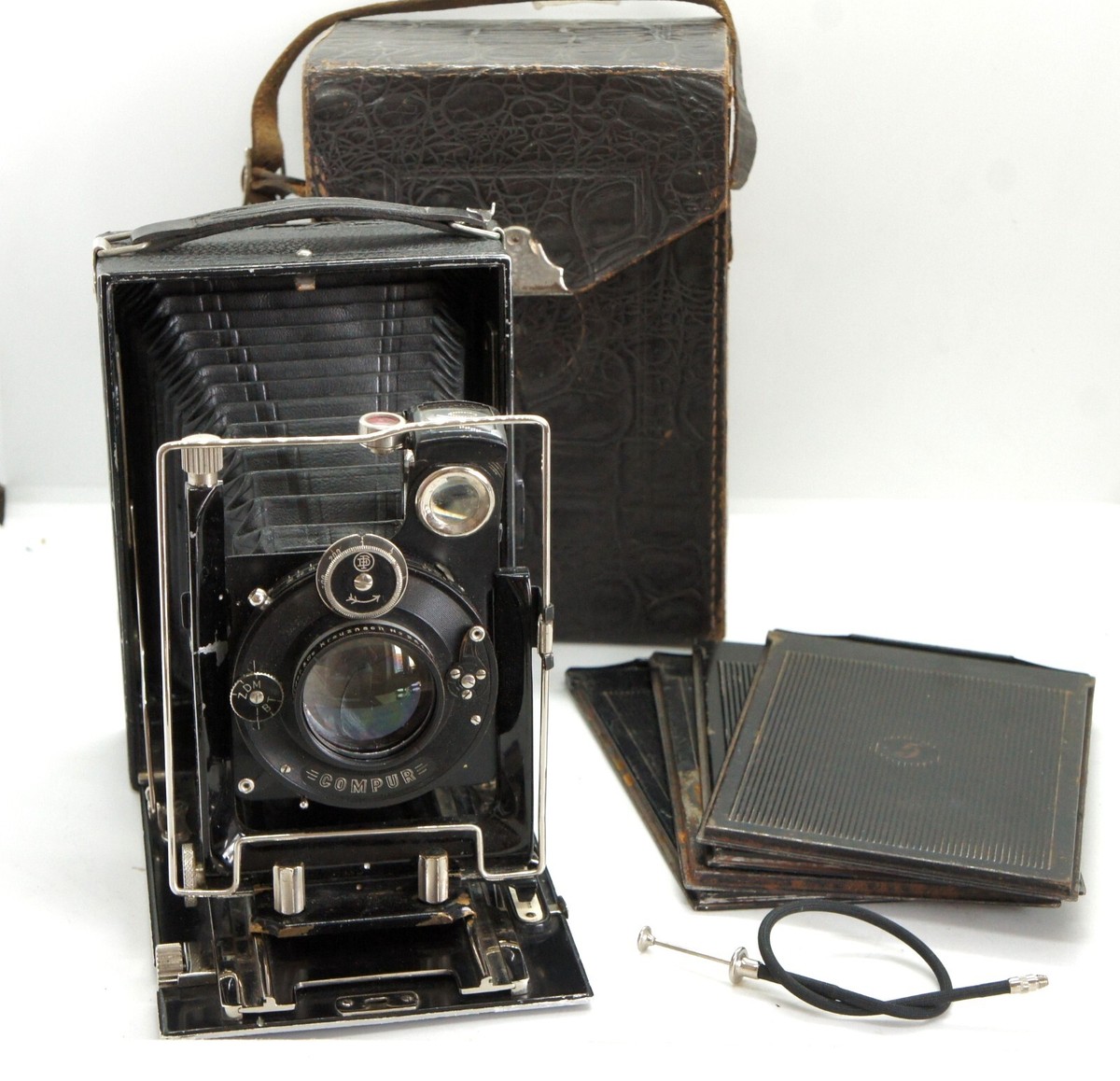EXC Rare 9x12 Folding Plate Camera with Fast lens Schneider Xenar