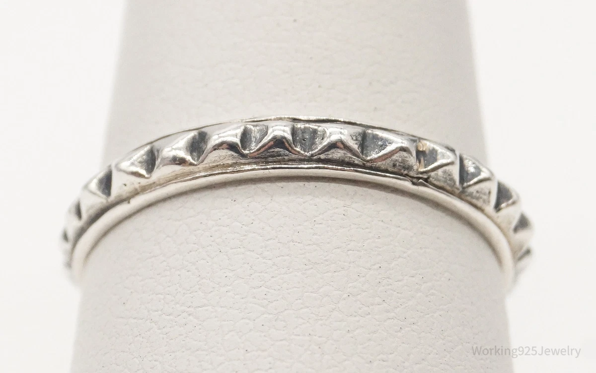 Silver shop studded ring