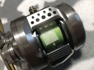 Shimano : Calcutta Conquest BFS XG, Left Handed, Casting Round